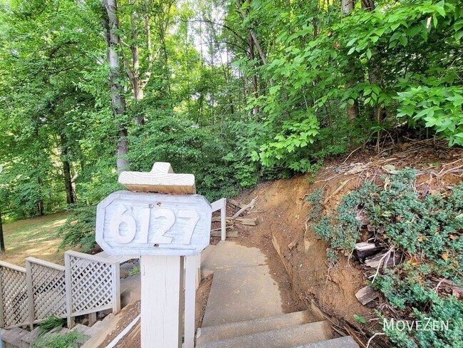 Building Photo - 6127 Old Plank Rd
