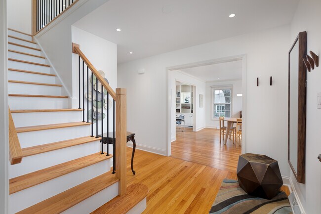 Building Photo - 1441 Calcutta Ln