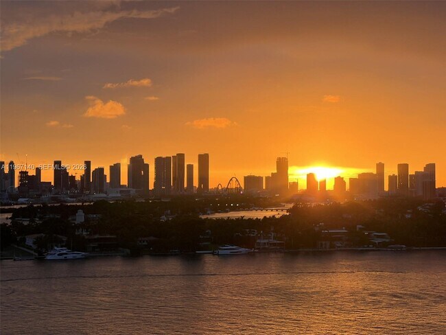 Building Photo - 650 West Ave