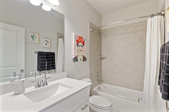 Building Photo - 6246 Rilla St