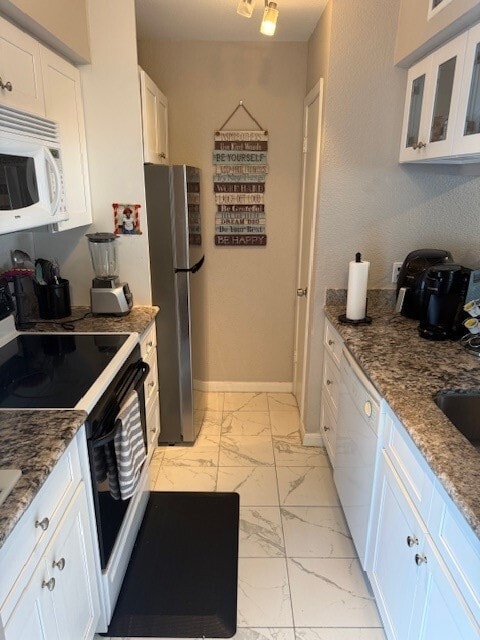 Building Photo - 6111 Beverly Hill St