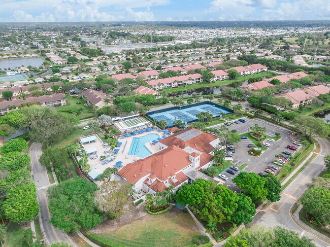 Building Photo - 5153 Floria Dr