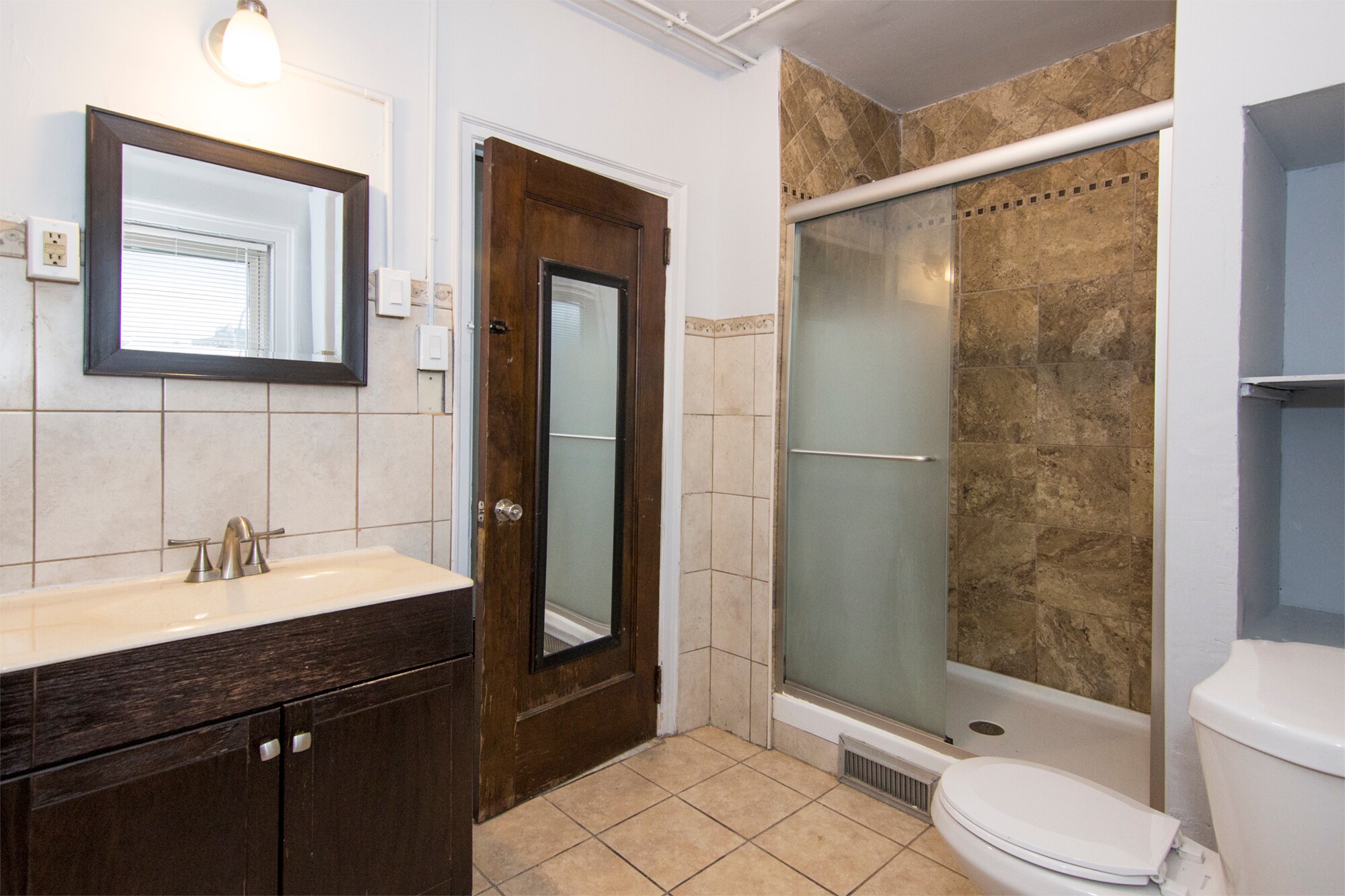 Building Photo - 131 Hawley St