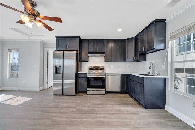 Building Photo - CHAMBERER 3983