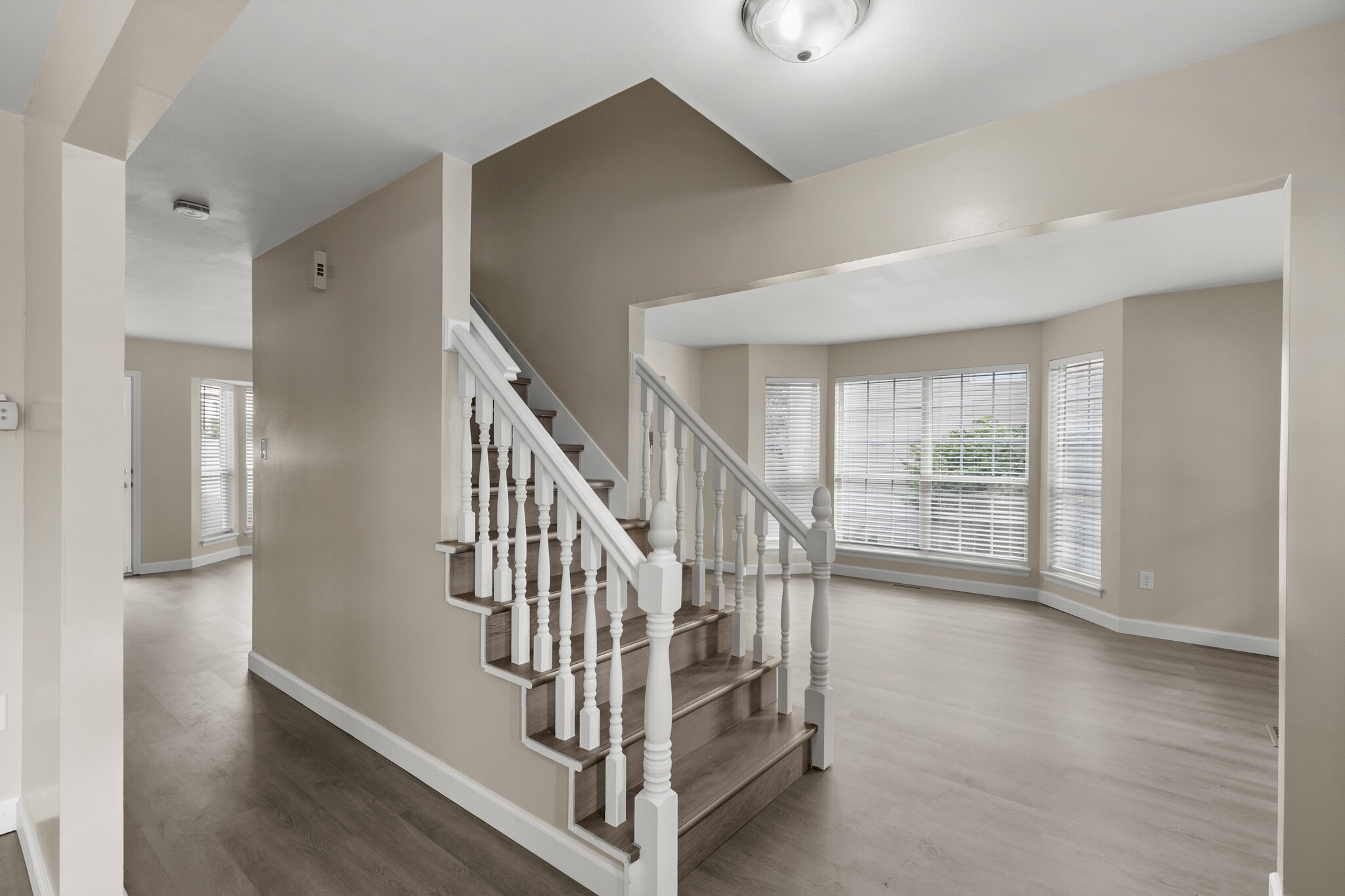 Building Photo - 245 Westridge Parc Ln