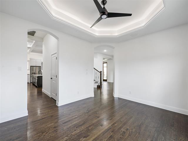 Building Photo - 1500 Le Mans Ln