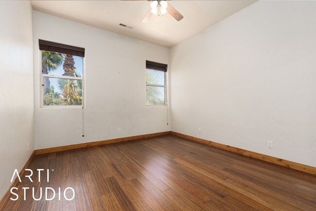 Building Photo - Beautiful 4 Bedroom, 3.5 Bath Home in Scenic