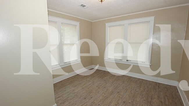 Building Photo - 797 Carson St