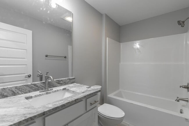 Building Photo - 5085 Oop Rd