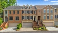 Building Photo - 3 Bed 2 Full Bath/2 Half Bath - Rockville Townhouse - Move In Ready