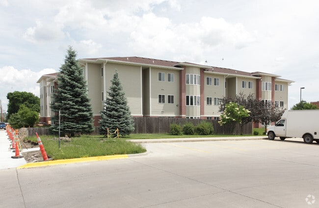 Building Photo - Hull Apartments
