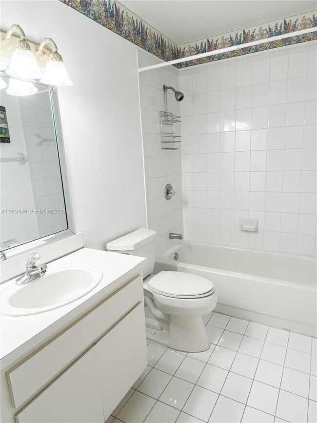 Building Photo - 3810 SW 108th Ave