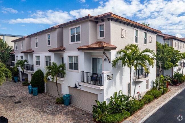 Building Photo - 2700 N Federal Hwy