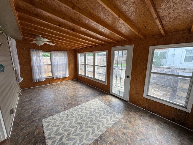 Building Photo - 111 Althea St