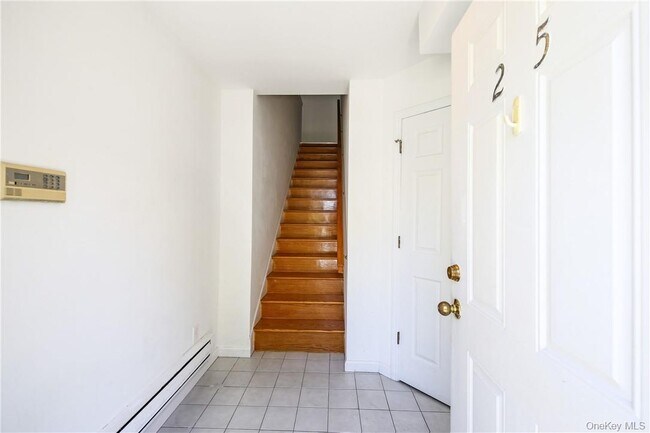 Building Photo - 599 Midland Ave