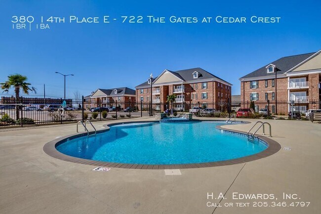 Building Photo - 380 14th Pl E