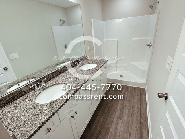 Building Photo - 202 Lyndon Wy NW