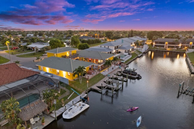 Building Photo - 1019 SE 40th St