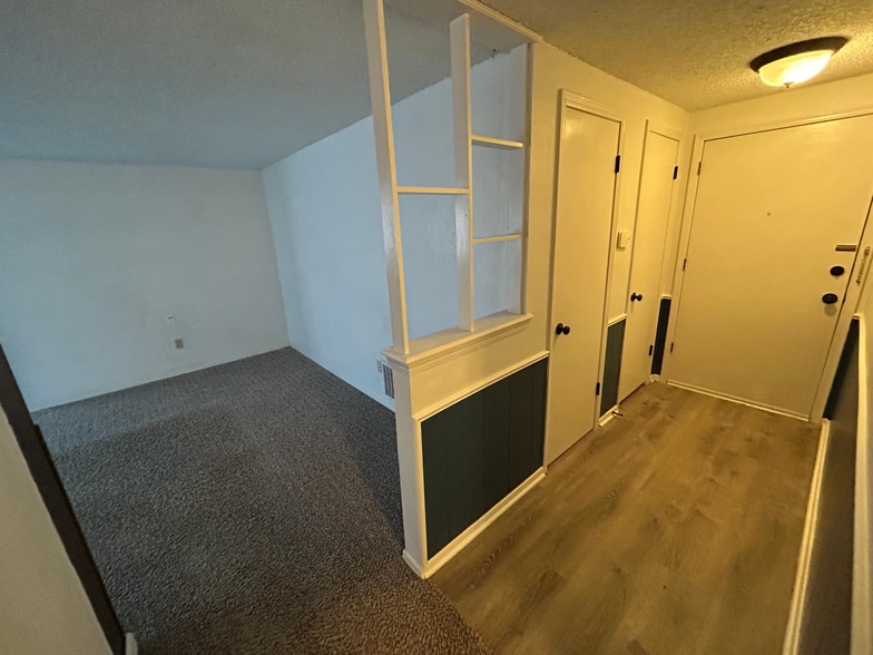 Building Photo - 4220 SE 49th Ter