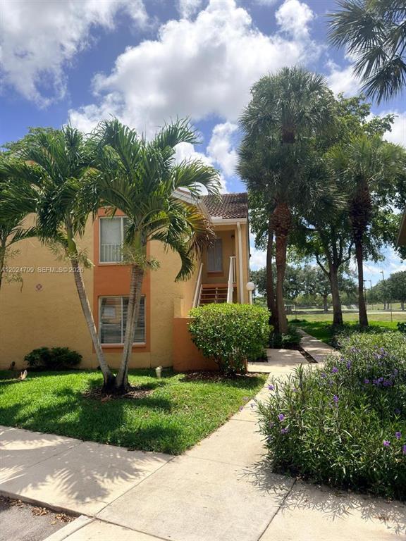 Building Photo - 1025 Coral Club Dr