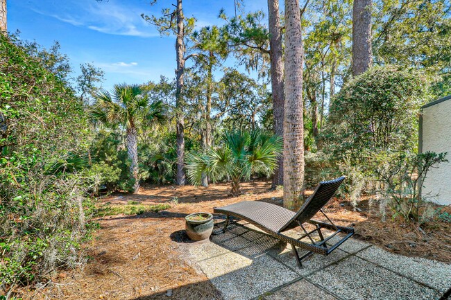 Building Photo - Completely Remodeled Cottage - Moss Creek