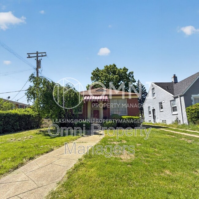 Building Photo - 11529 Roxbury St