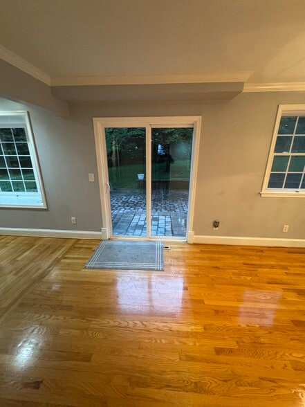 Building Photo - 2114 Deadora Rd