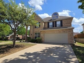 Building Photo - 687 Morgan Dr