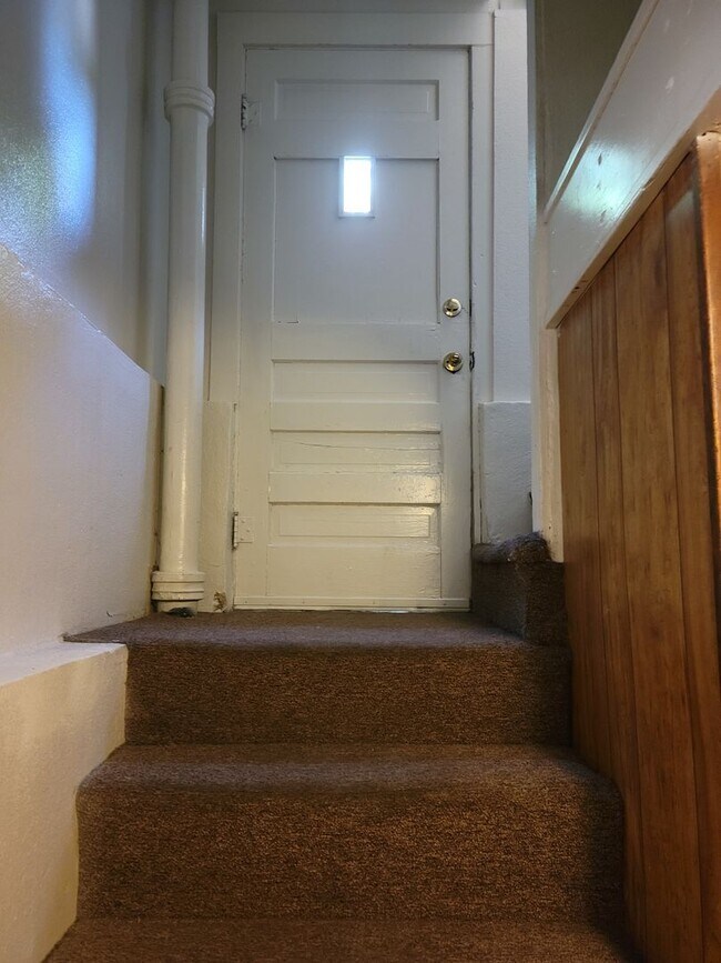 Building Photo - 1121 15th St