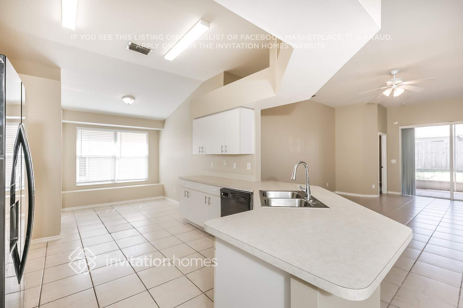 Building Photo - 407 Sand Ridge Dr