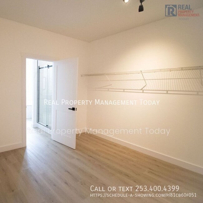 Building Photo - 105 Lane Blvd NW