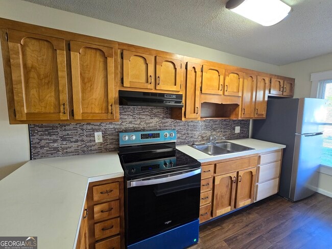 Building Photo - 412 S Ashley St