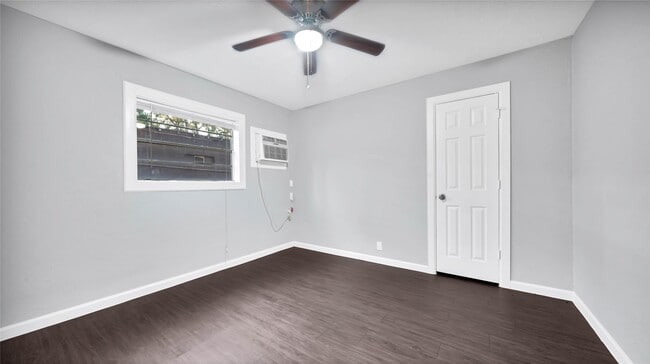 Building Photo - 5532 Eskridge St