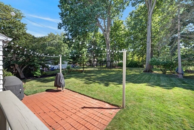 Building Photo - 24299 Beech Ln