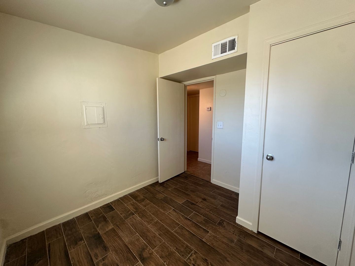 Building Photo - 6402 E Calle Altair