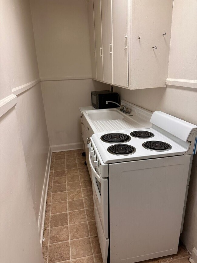 Building Photo - Princeton Apartments