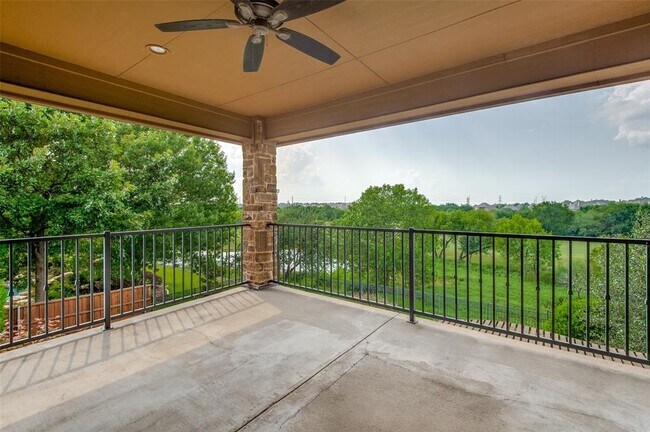 Building Photo - 2613 Round Table Blvd