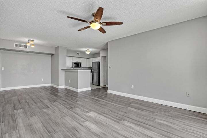 Building Photo - 651 Okeechobee Blvd