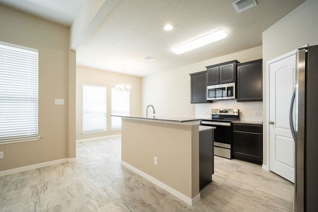 Building Photo - 3-Bedroom, 2-Bath Home in Reserve at Pea R...