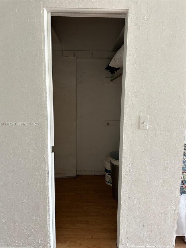 Building Photo - 1400 Pennsylvania Ave