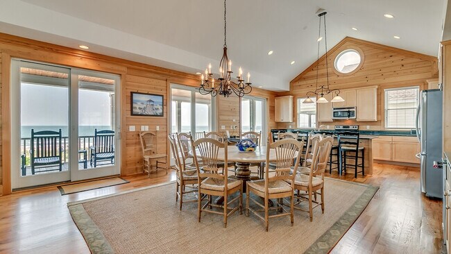 Building Photo - 630 Parker Dr