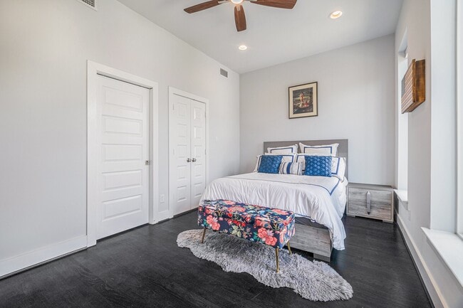 Building Photo - 925 Herkimer St