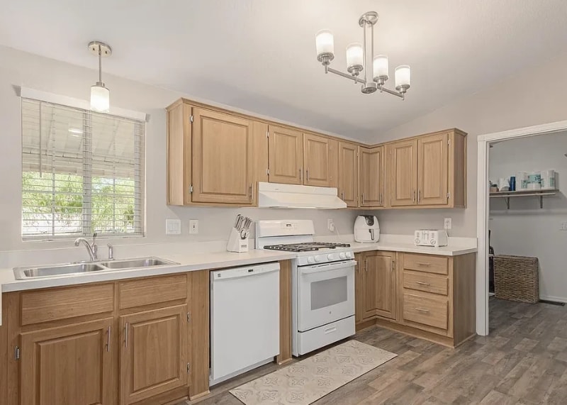 Building Photo - 8195 S Vandemoer Ln