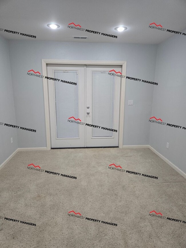 Building Photo - STATUS: AVAILABLE | R131B | $2700