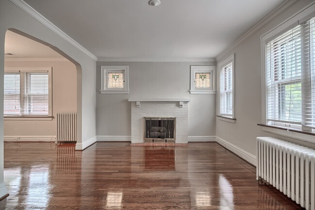 Building Photo - (201) 7230-32 Forsyth Blvd