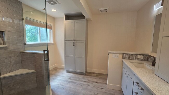 Building Photo - 5977 Scotswood Ct