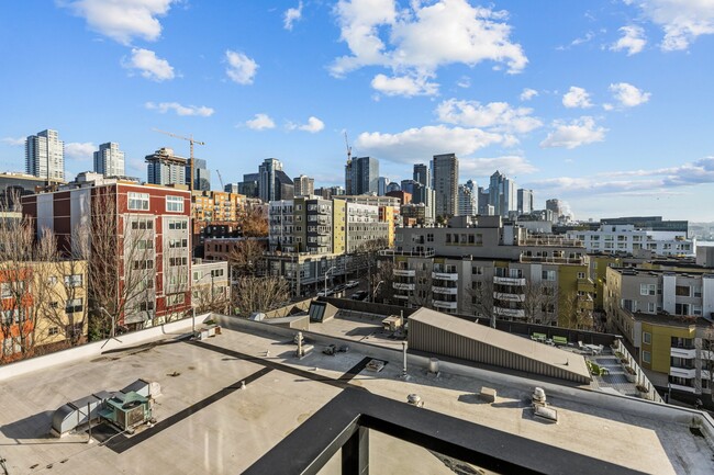 Building Photo - Walton Lofts