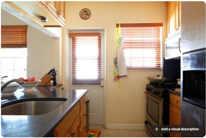 Building Photo - 1512 Adams St