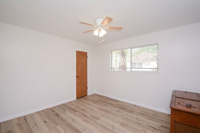 Building Photo - 10811 Vickijohn Ct