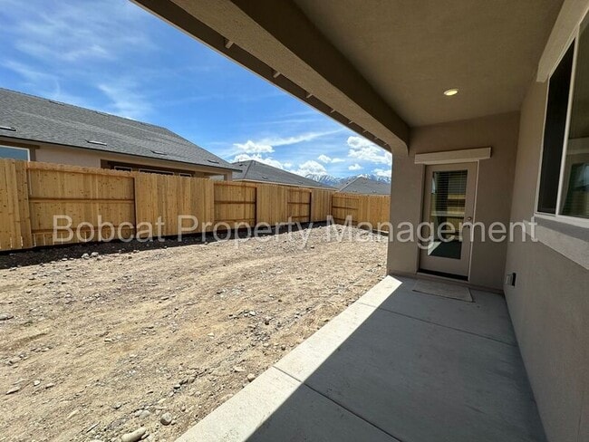 Building Photo - 925 Nelle Dr